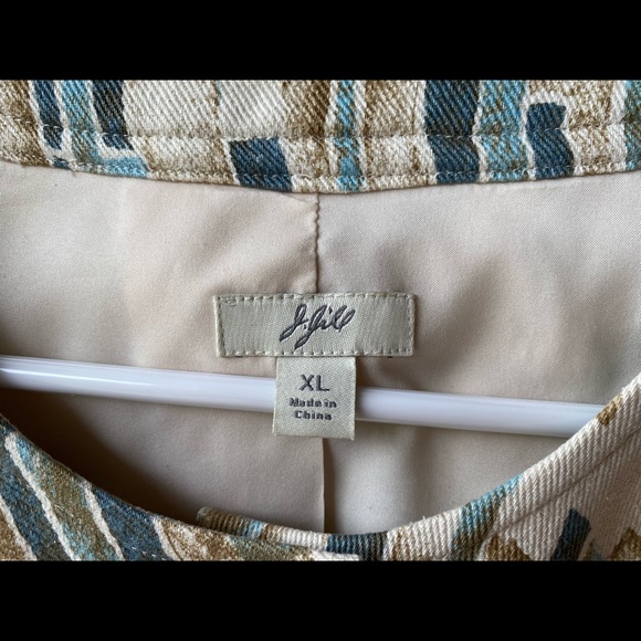 J Jill XL 3/4 length sleeve lined jacket, like new - Picture 2 of 8